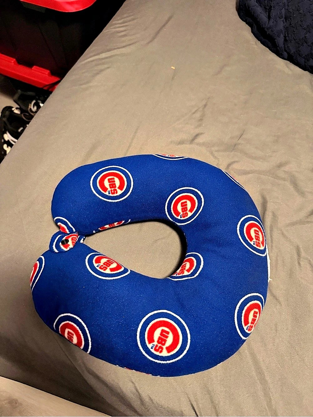 Chicago Cubs Neck Pillow in Blue & Red Like New